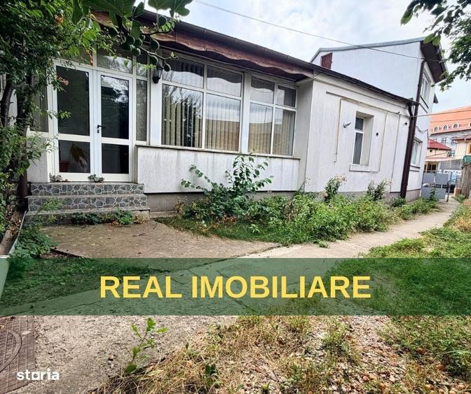 Spațiu comercial, de 100 mp, în Central
