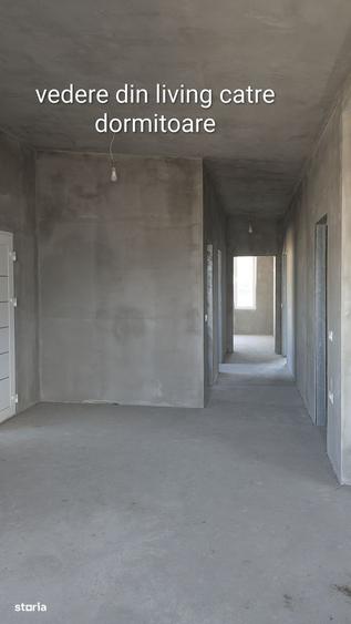 Casă cu 4 camere în Vladimirescu