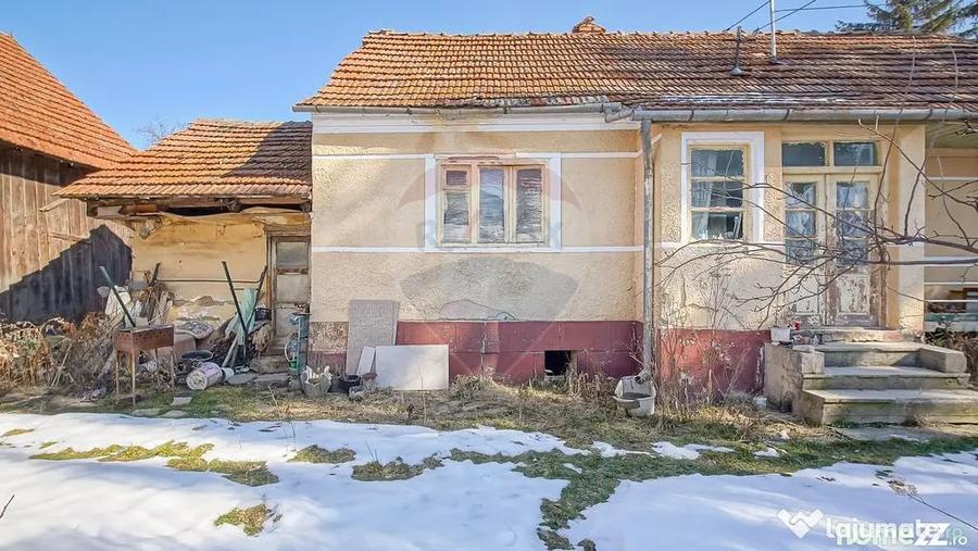 Casă cu 2 camere cu Teren 778 Mp în Tărlungeni