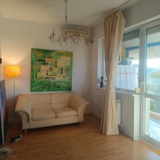 Apartament decomandat în Valea Ialomiței
