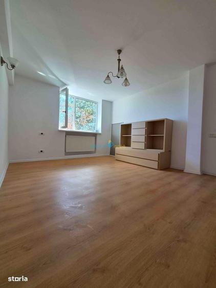 Apartament cu 3 camere decomandat în Ultracentral