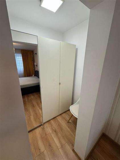 Apartament cu 3 camere decomandat, mobilat în Central