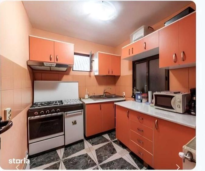 Casa cu teren de vanzare in Golesti (Stefanesti] - 6