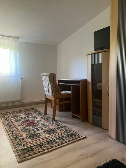 Apartament cu 4 camere decomandat în Brâncoveanu