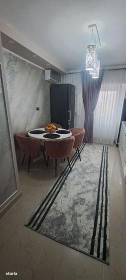 Apartament cu 3 camere decomandat în Cug