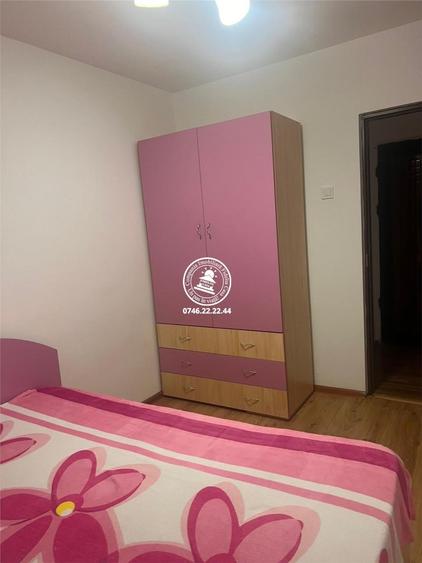 Apartament cu 3 camere decomandat în Alexandru cel Bun