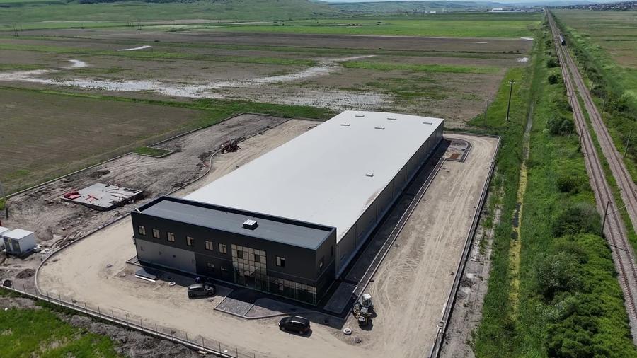 Spațiu industrial, de 3,500 mp, în Exterior Vest