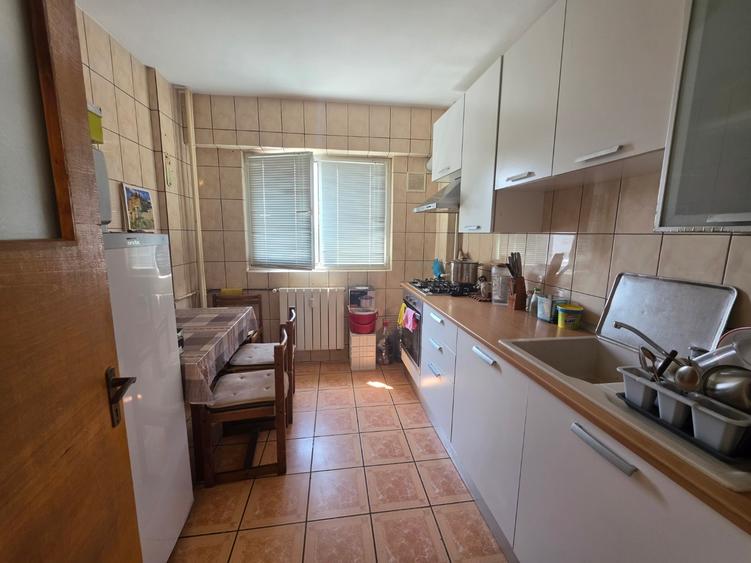 Apartament cu 2 camere semidecomandat în Titan