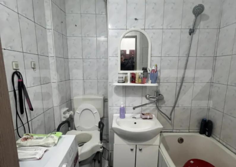 Apartament cu 2 camere nedecomandat în Dâmbu Pietros