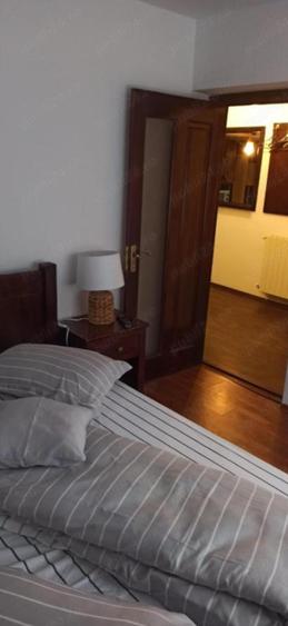 Apartament cu 3 camere decomandat în Slănic-Moldova