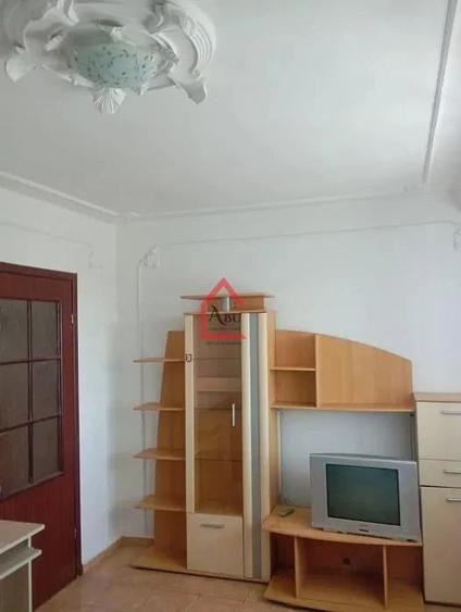 Apartament cu 2 camere decomandat în Filiași
