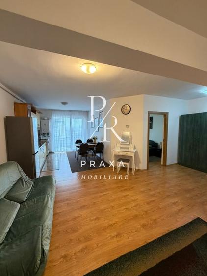 Apartament cu 2 camere semidecomandat, mobilat în Florești