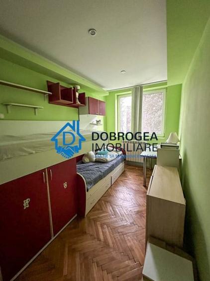 Apartament cu 3 camere semidecomandat, mobilat în 23 August