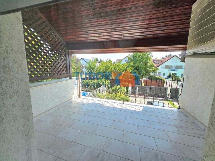 Renovated 6 Bedroom Luxury Villa with Private Garden, Swimming Pool & Sauna - 24