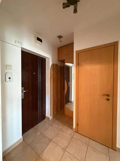 Apartament cu 2 camere semidecomandat în Micălaca