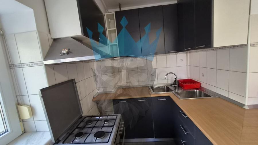 Apartament cu 2 camere semidecomandat, mobilat în Unirii
