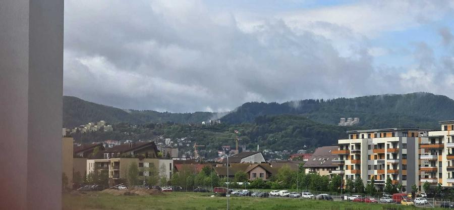 Apartament cu 2 camere decomandat în Tractorul