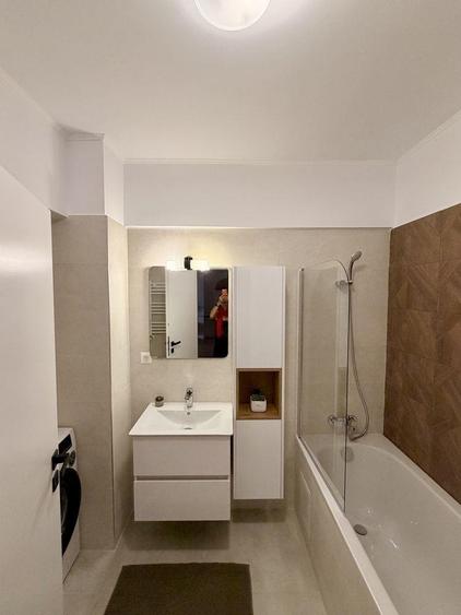 Apartament cu 2 camere semidecomandat în Lujerului