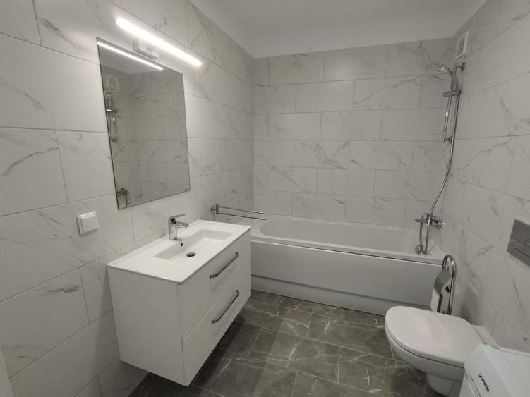Apartament cu 2 camere decomandat în Boreal