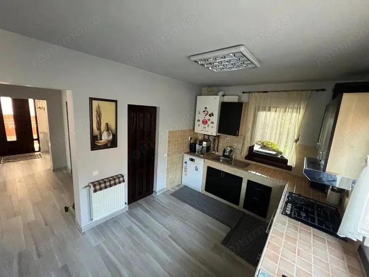 Casă cu 5 camere cu Teren 1780 Mp în Sântana de Mureș