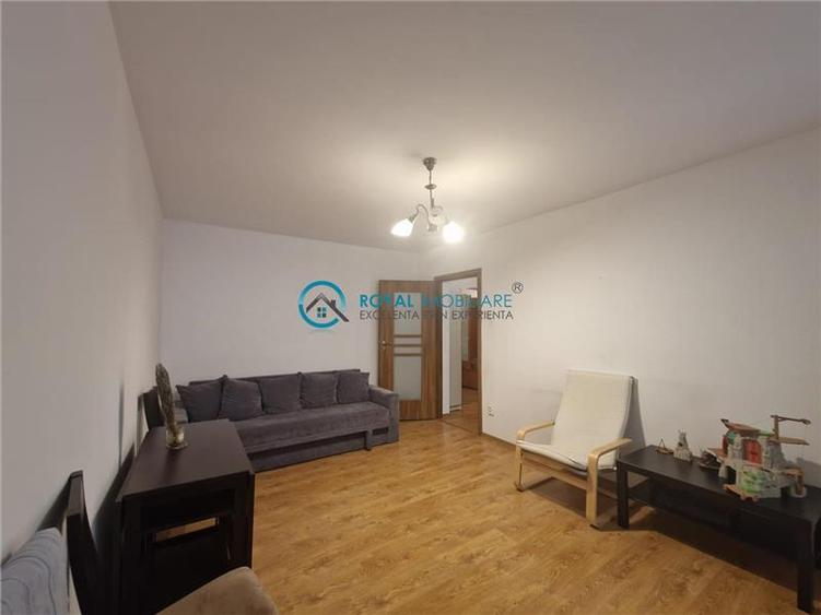 Apartament cu 2 camere decomandat, mobilat în Vest