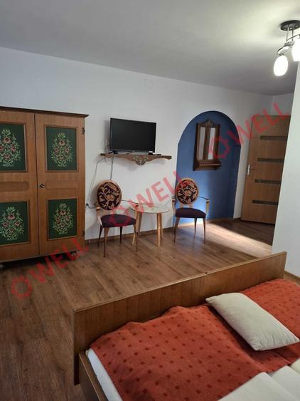 Casă cu 4 camere cu Teren 676 Mp în Central