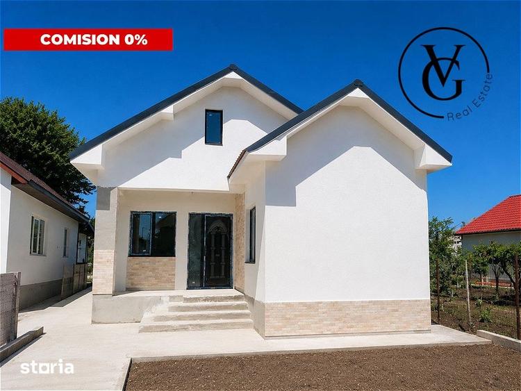 Casă cu 4 camere semidecomandat cu Teren 220 Mp în Central
