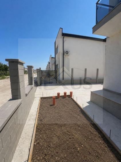 Casă individuală cu 4 camere cu Canalizare în Berceni