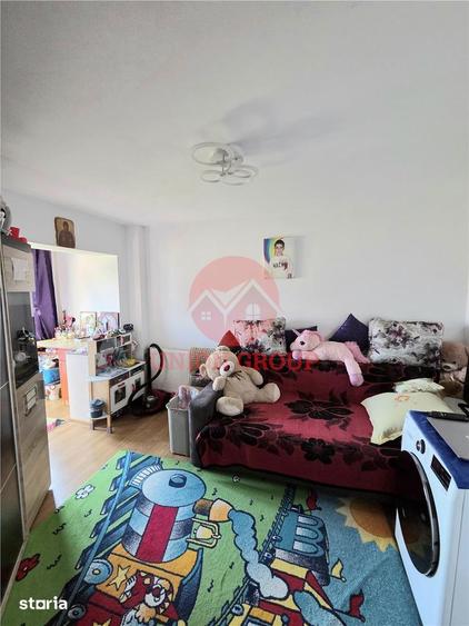 Apartament cu 3 camere, mobilat în Sud