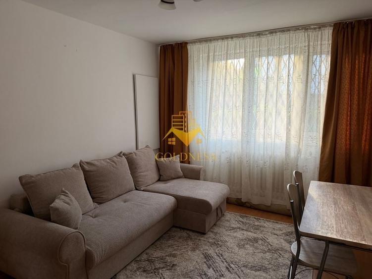 Apartament cu 2 camere semidecomandat, mobilat în Plopilor