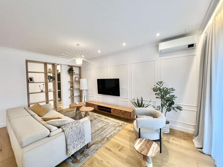 Apartament cu 3 camere, mobilat în Băneasa