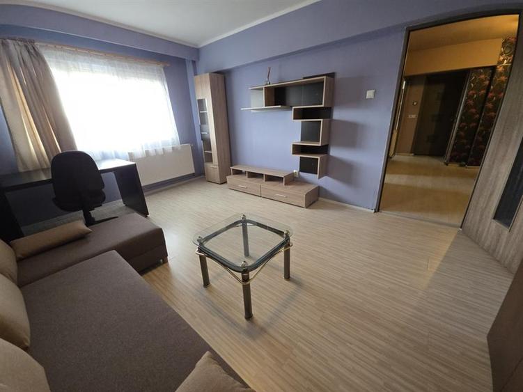 Apartament cu 2 camere decomandat, mobilat în Mărăști