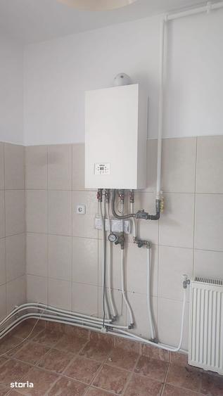 De vanzare apartament 2 camere,zona Petrom,str.Mihai Eminescu - 10