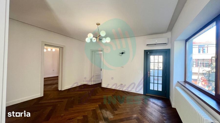 Casă cu 7 camere cu Teren 276 Mp în Cotroceni