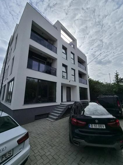 Spațiu comercial, de 300 mp, în Central