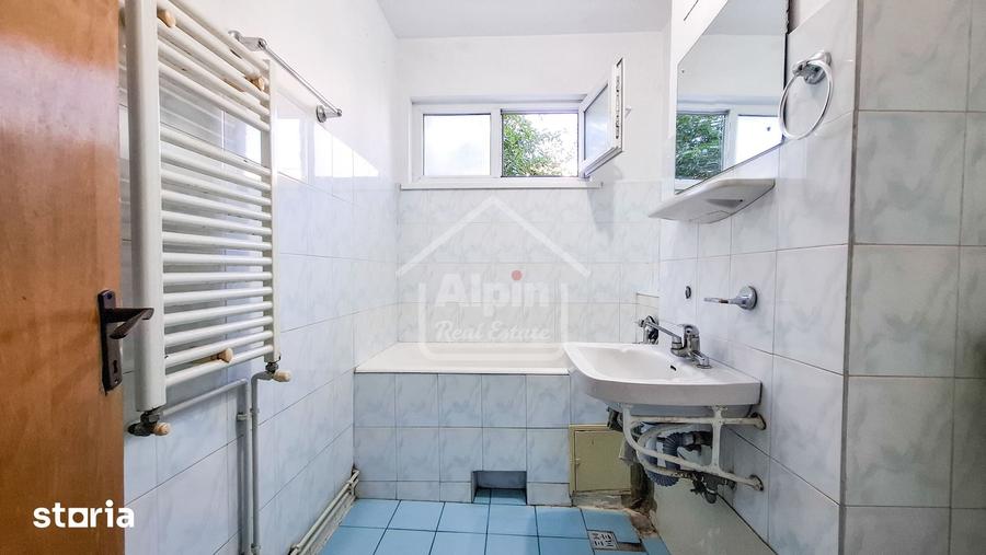 Apartament cu 2 camere semidecomandat în Centrul Civic