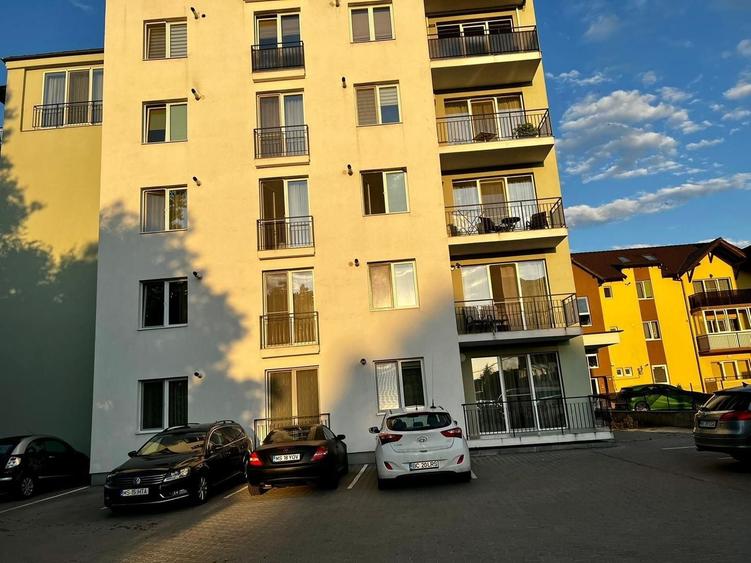 Apartament cu 2 camere decomandat, mobilat în Tudor