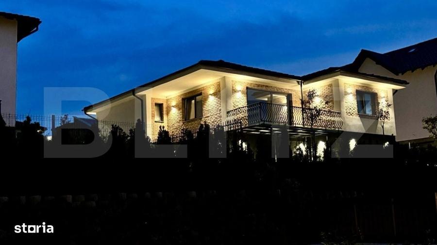 Casă cu 4 camere în Corunca
