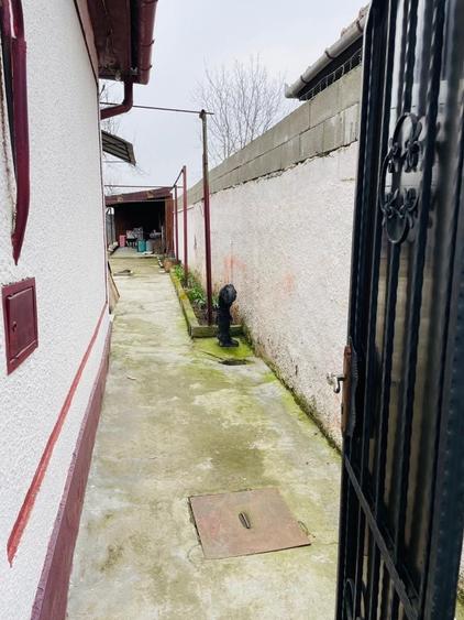 Casă cu 3 camere în Exterior Vest