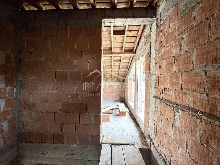 Casă individuală cu 5 camere cu Canalizare în Corbeanca