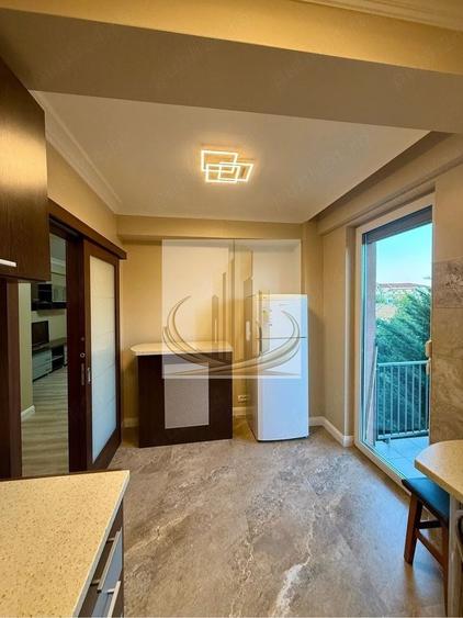 Apartament cu 2 camere semidecomandat, mobilat în Lipovei