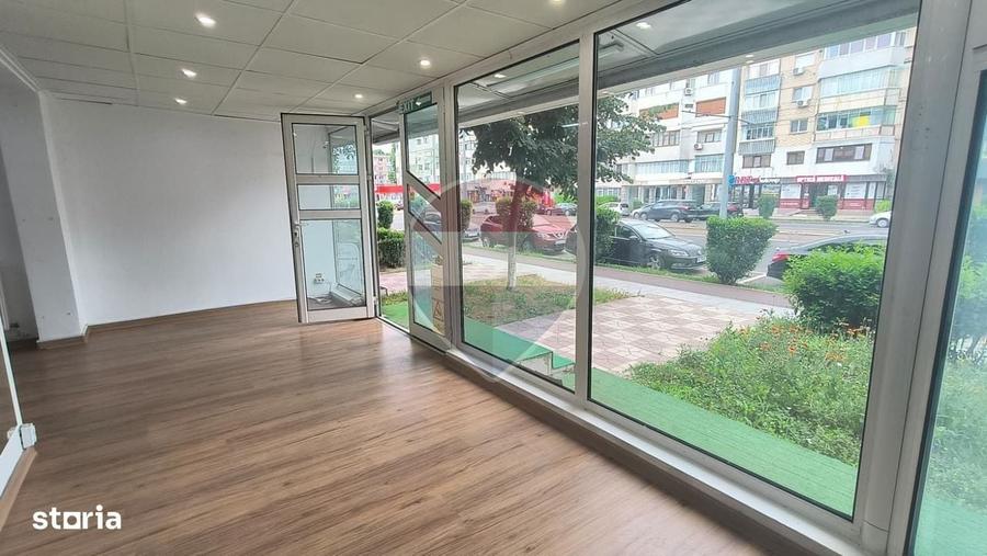 Spațiu comercial, de 60 mp, în Central