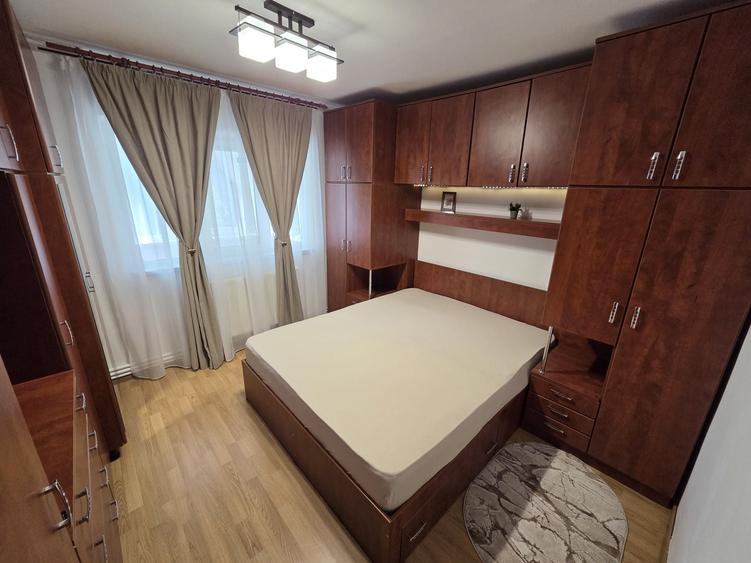 Apartament cu 2 camere decomandat în Nicolina