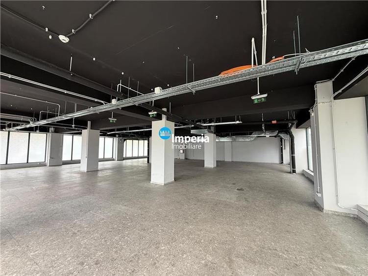 Spațiu comercial, de 611 mp, în Metalurgie