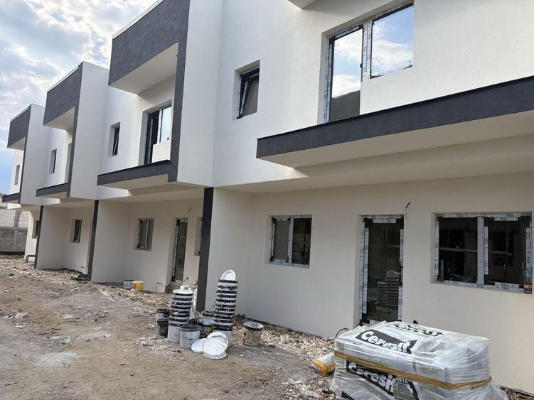 Casă cu 3 camere în Malu Mare