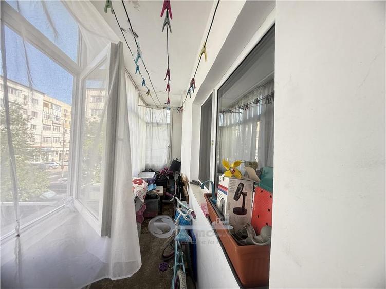 2 CAM GALATA BULEVARD, ET 1, DECOMANDAT,  2 BALCOANE - 30