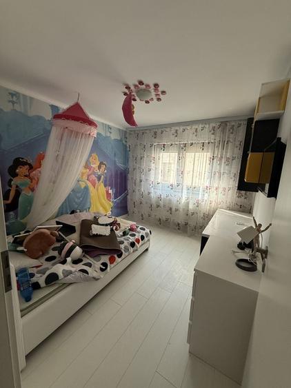 Casă cu 4 camere în Dudu