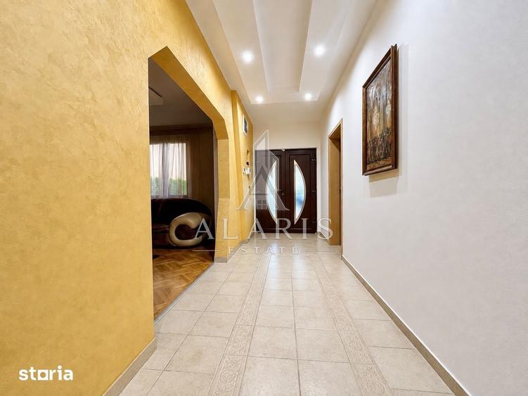 Casă cu 6 camere cu Teren 1063 Mp în Est