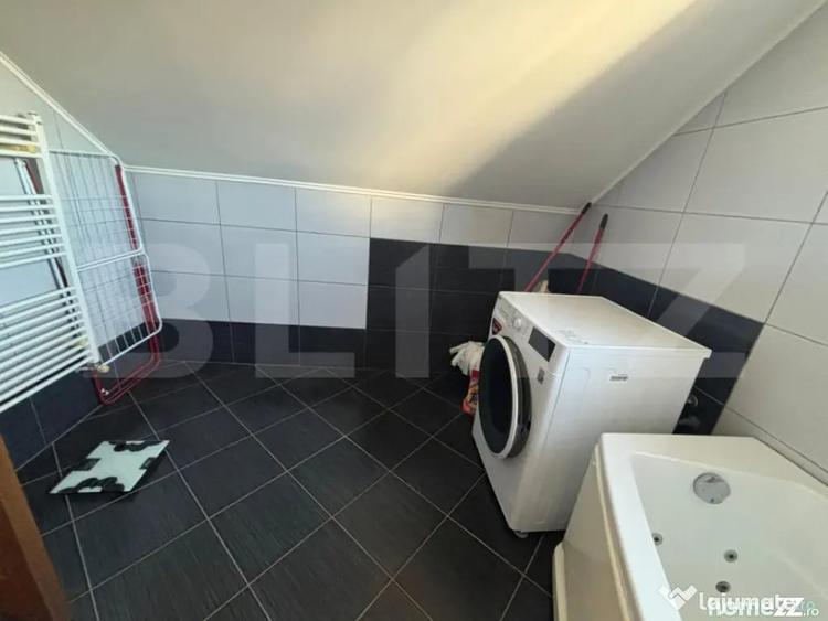 Apartament cu 3 camere semidecomandat în Florești