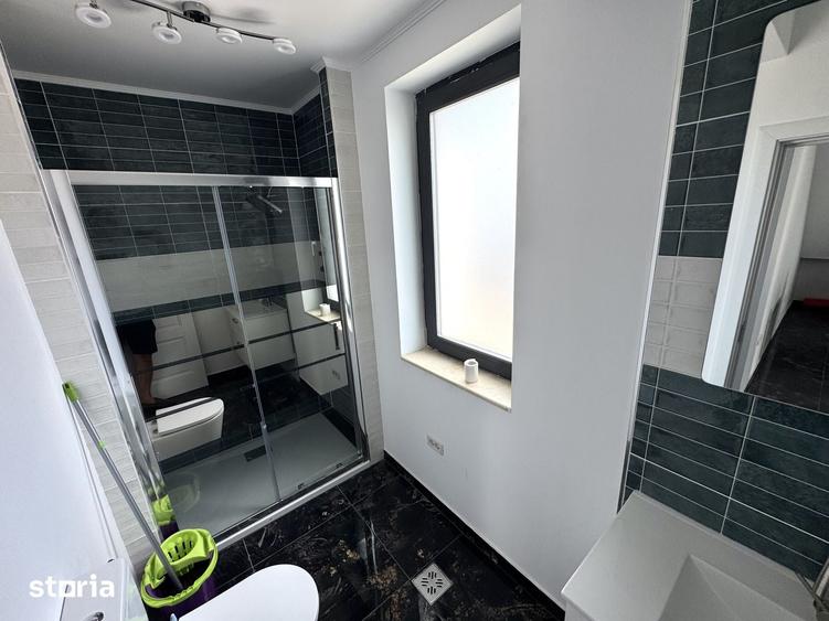 Casă cu 5 camere cu Teren 515 Mp în Rediu